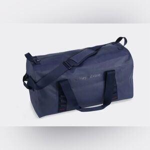 Vineyard Vines Color Blocked On-The-Go Weekender Duffel Bag